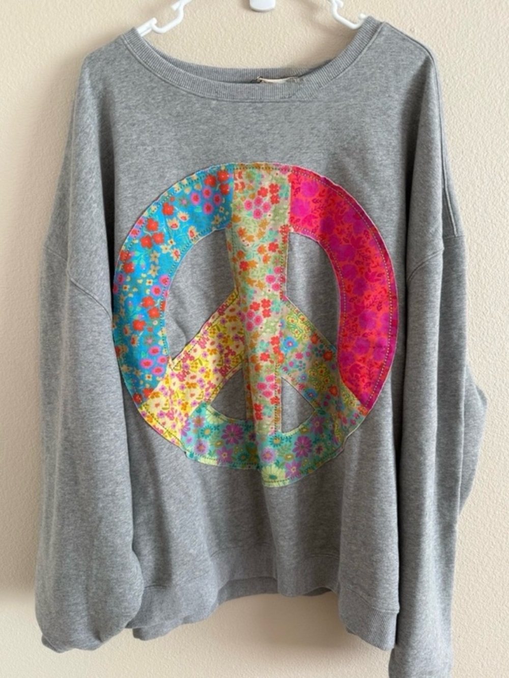 SOLD - Natural Life Appliqué Peace Crewneck
